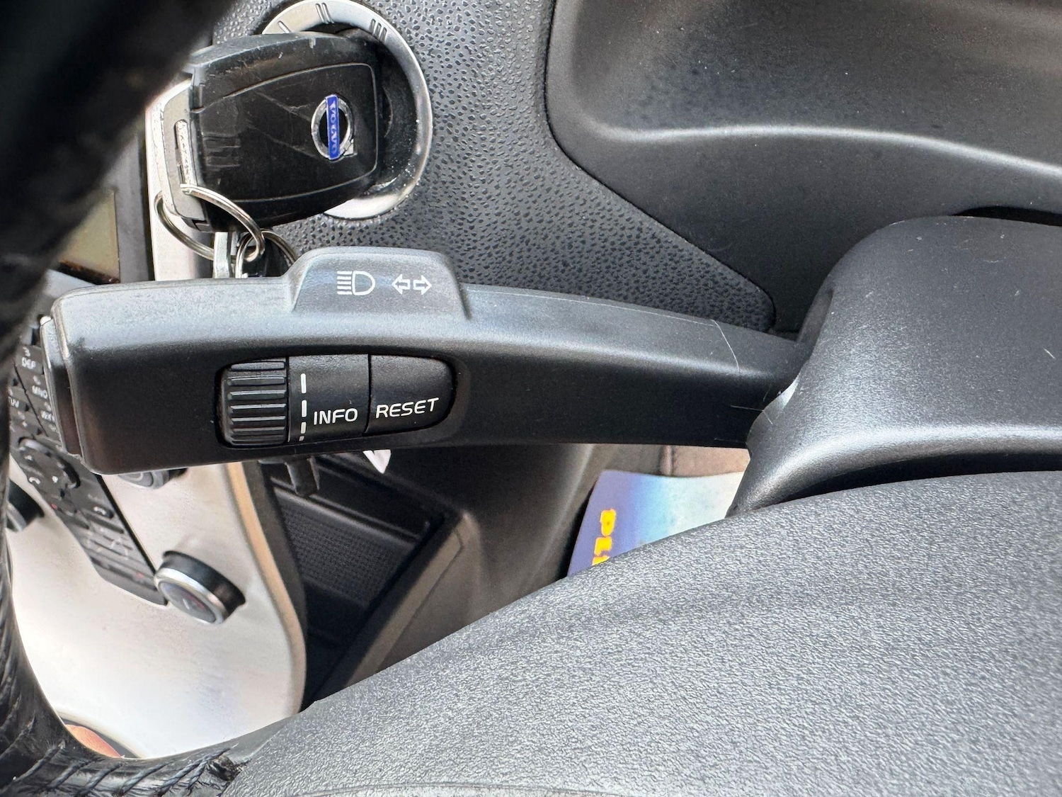 Used Volvo V50 2011 for sale - 77174827: Photo 38