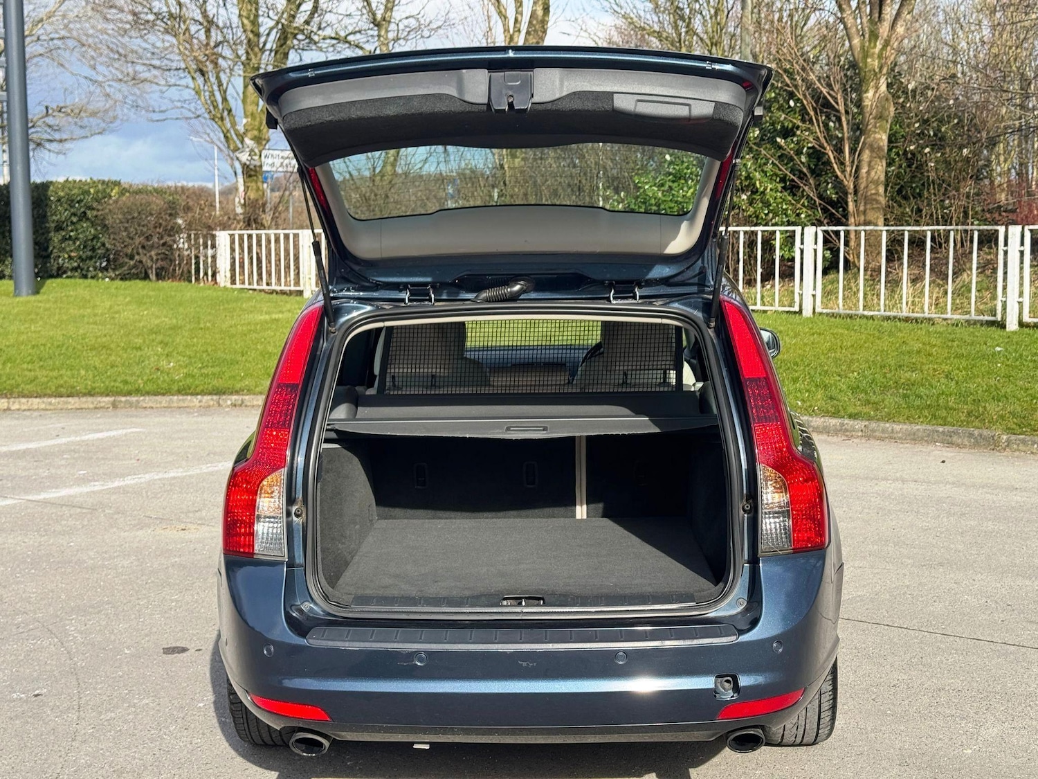 Used Volvo V50 2011 for sale - 77174827: Photo 44