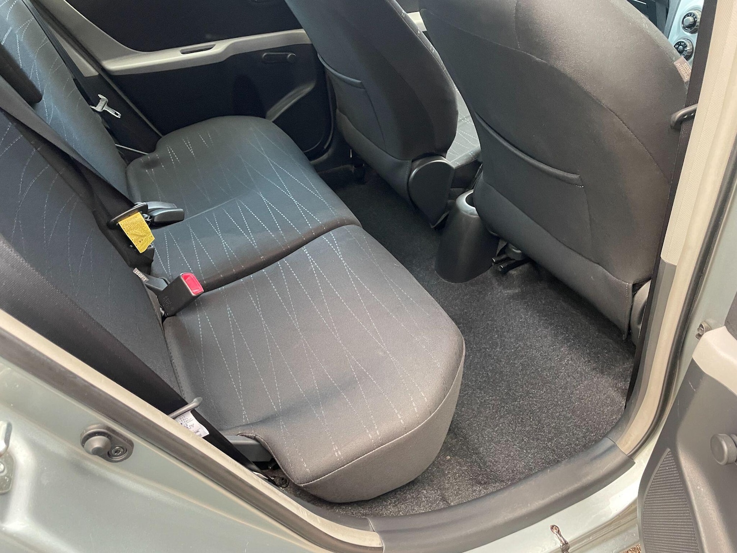 Used Toyota Yaris 2007 for sale - 77174836: Photo 15