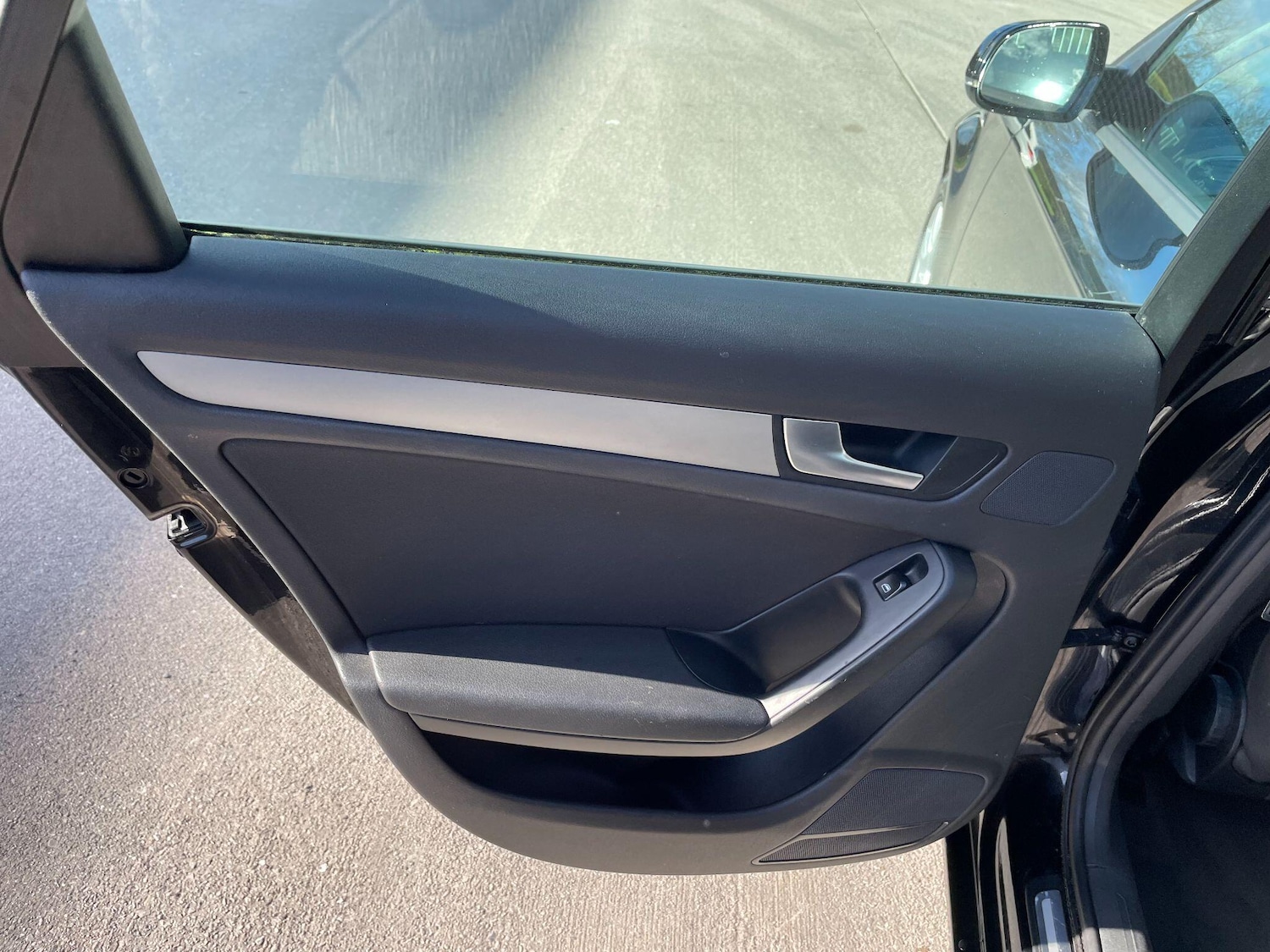 Used Audi A4 2011 for sale - 77892393: Photo 26