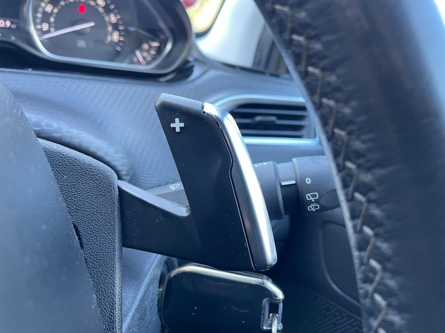 Used Peugeot 2008 2014 for sale - 77737181: Photo 23