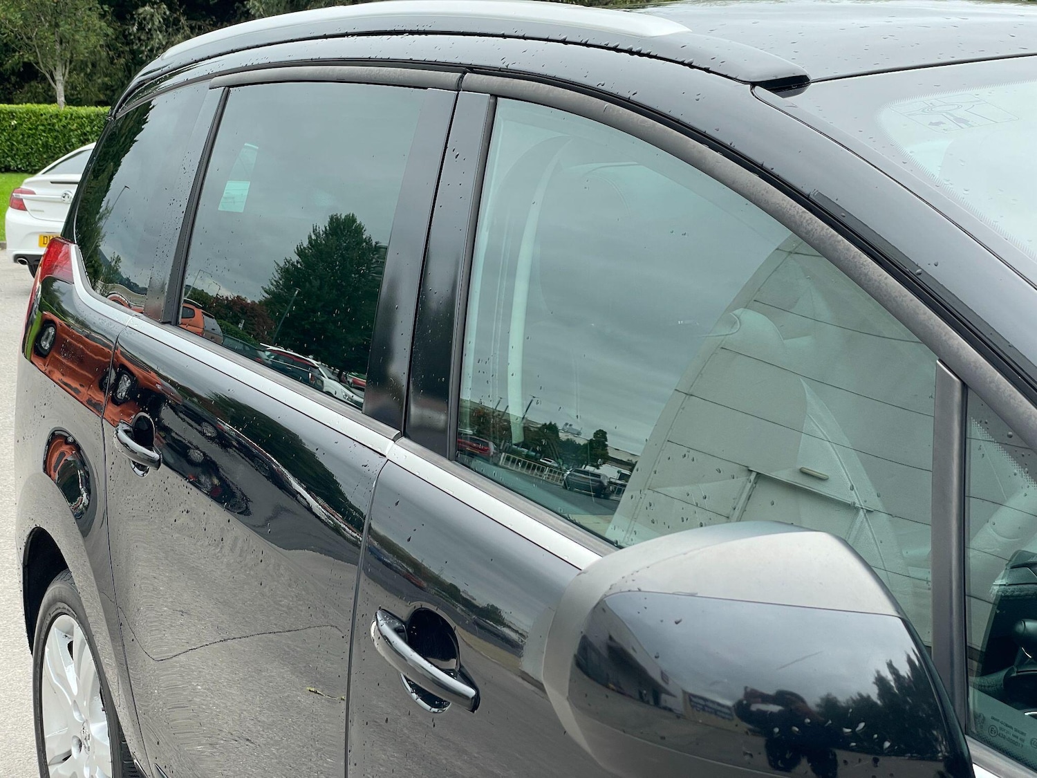 Used Peugeot 5008 2011 for sale - 77174843: Photo 11