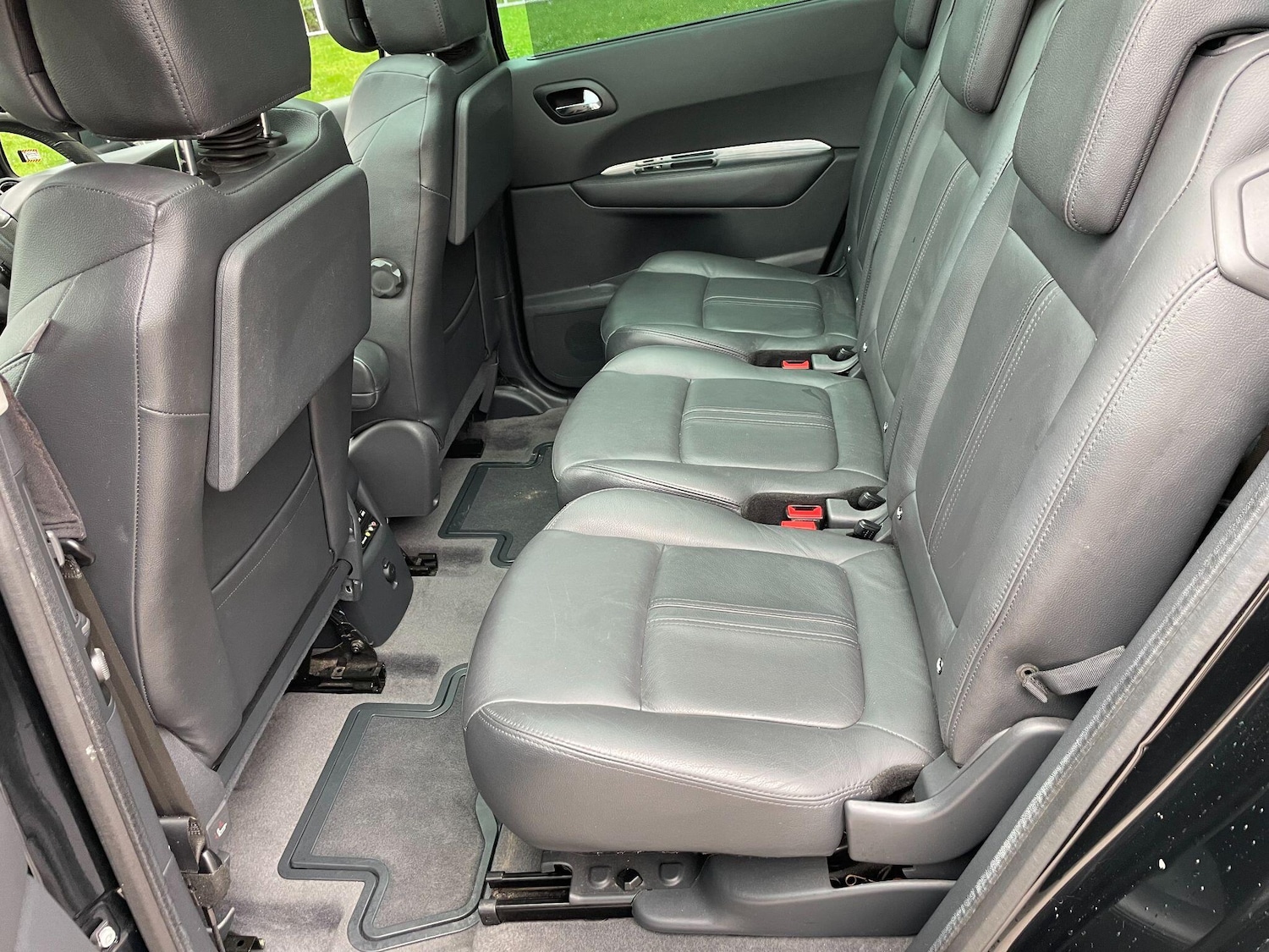 Used Peugeot 5008 2011 for sale - 77174843: Photo 34