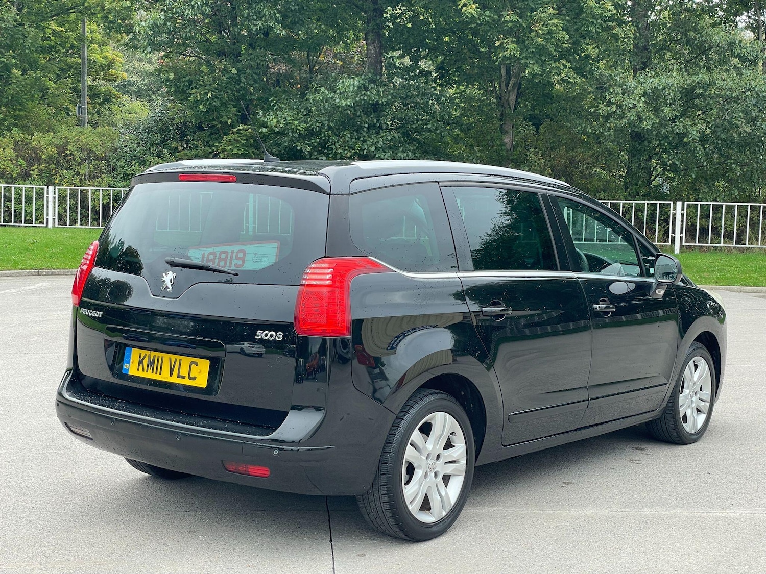 Used Peugeot 5008 2011 for sale - 77174843: Photo 9