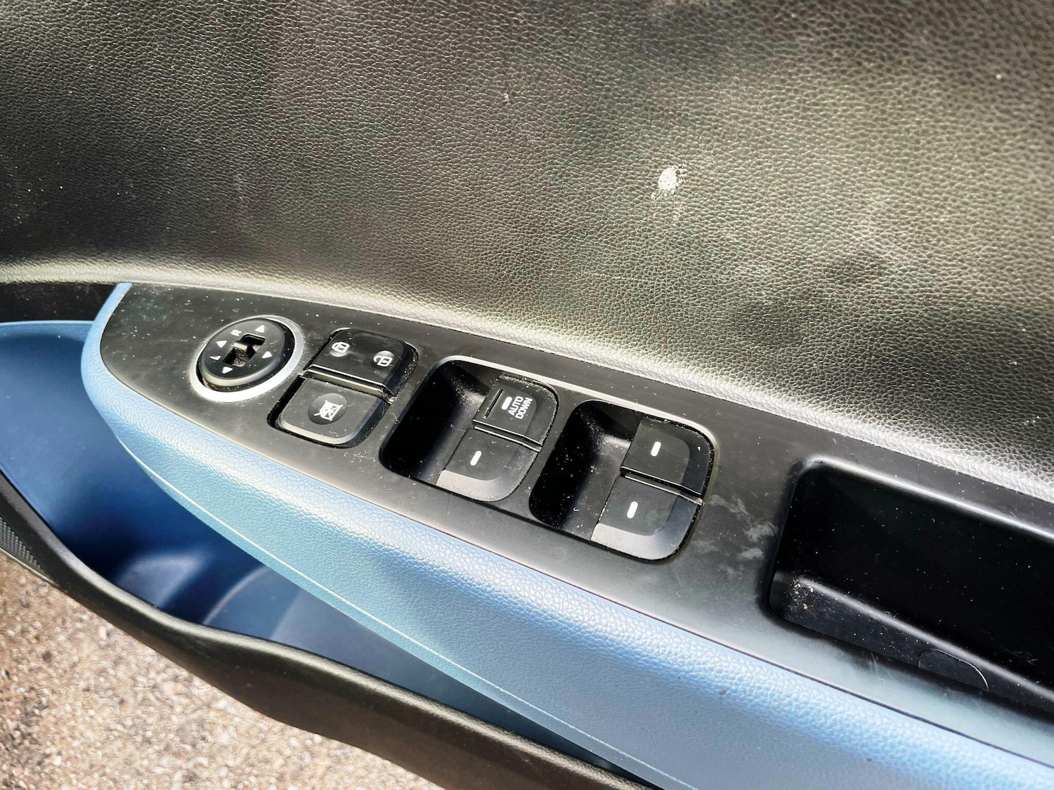 Used Hyundai i10 2014 for sale - 77174762: Photo 23