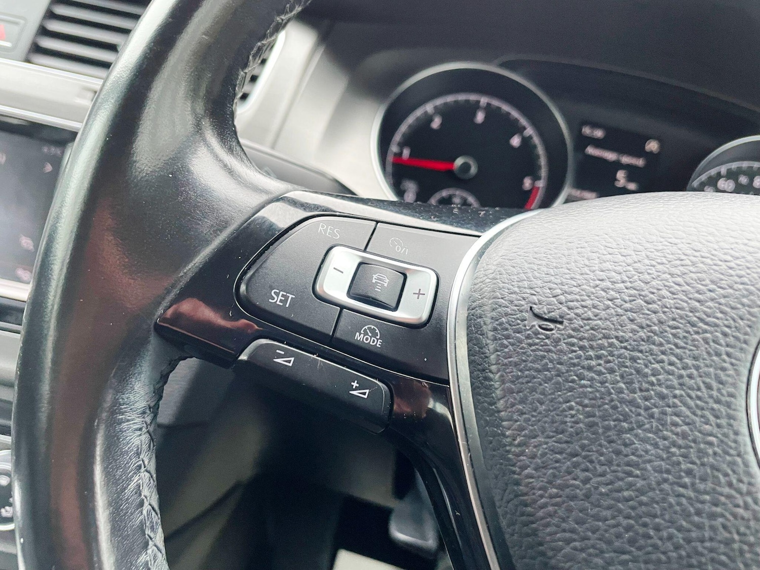 Used Volkswagen Golf 2013 for sale - 77559428: Photo 36