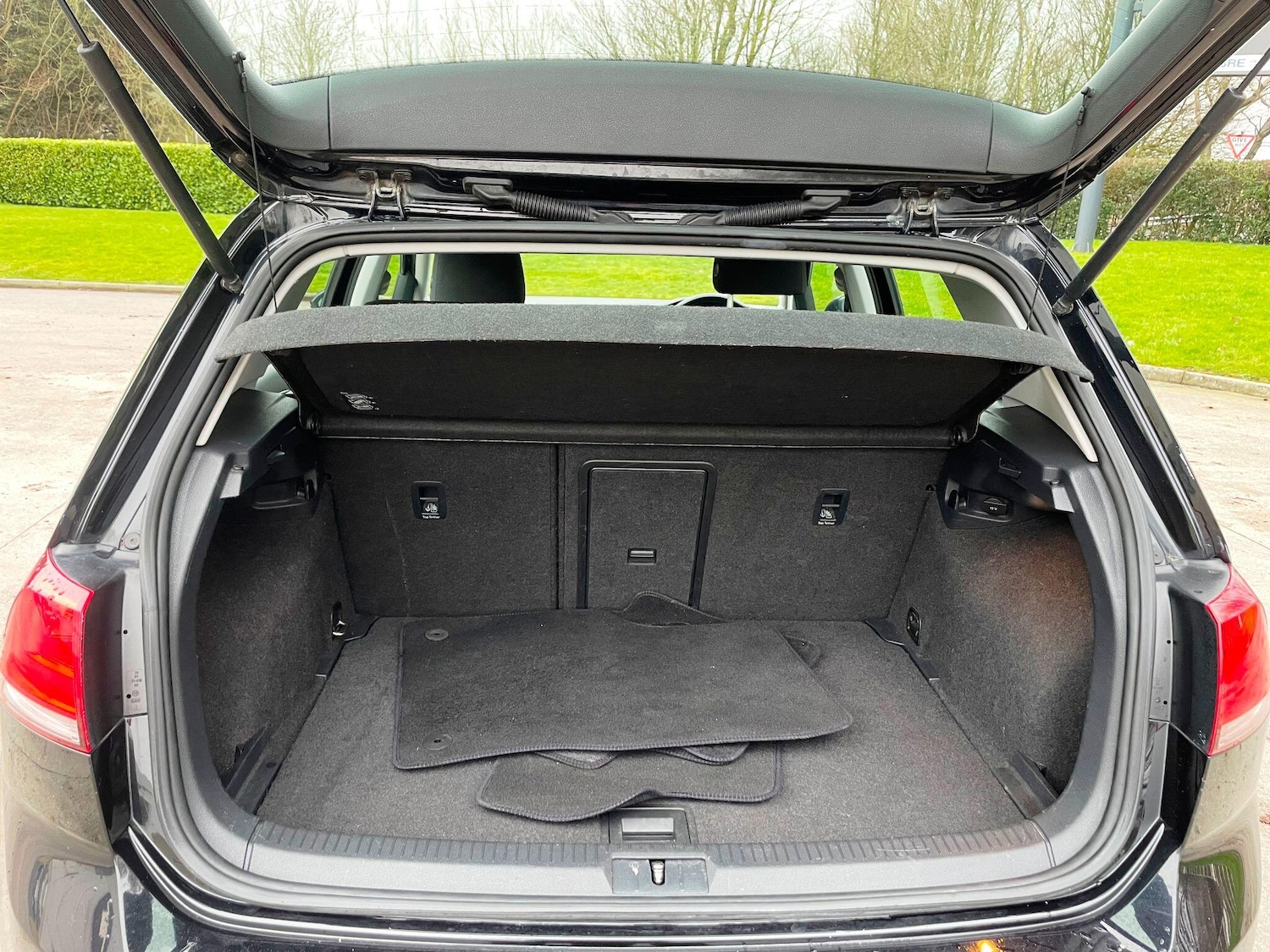 Used Volkswagen Golf 2013 for sale - 77559428: Photo 49