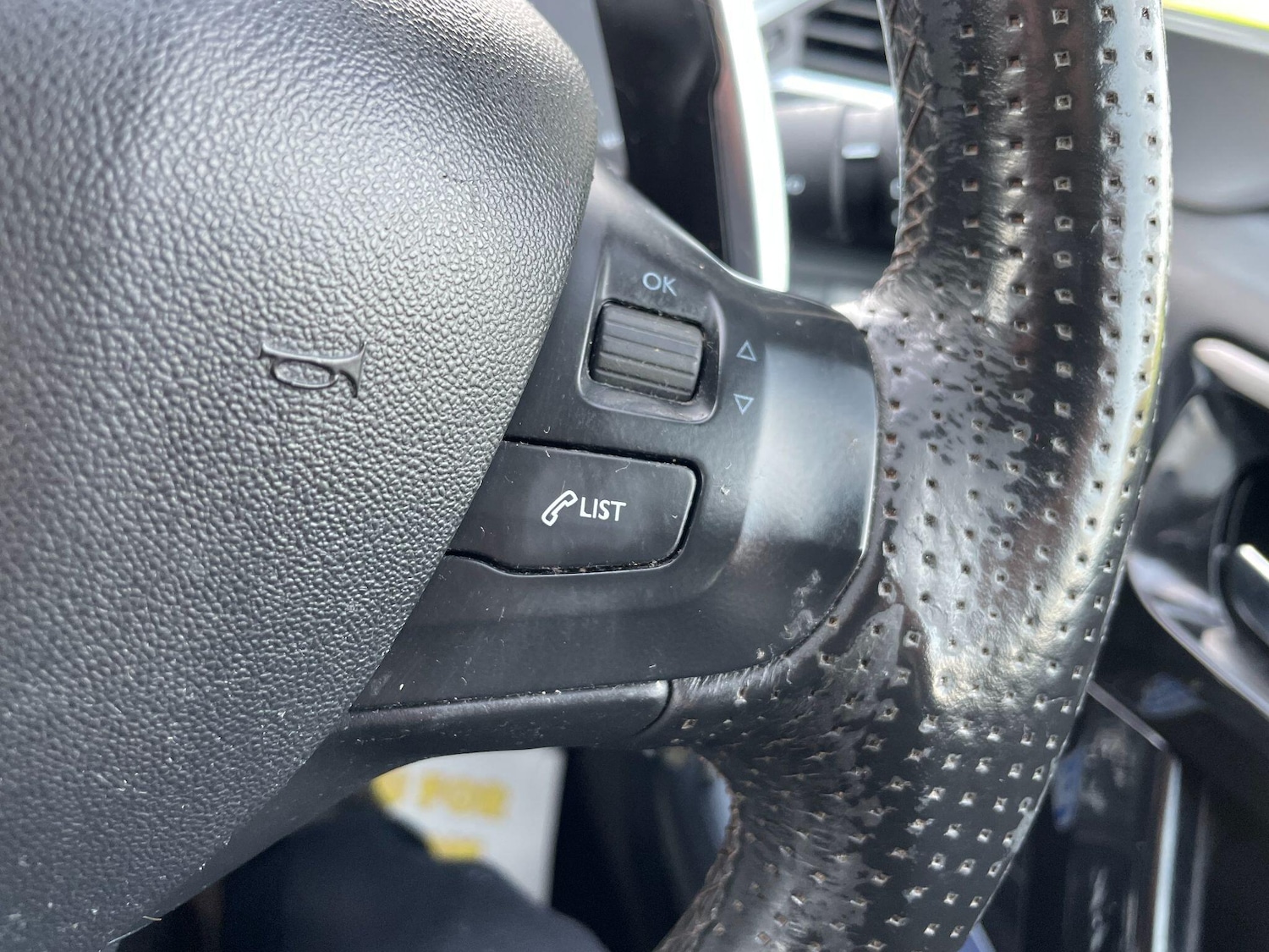 Used Peugeot 208 2012 for sale - 77658663: Photo 19