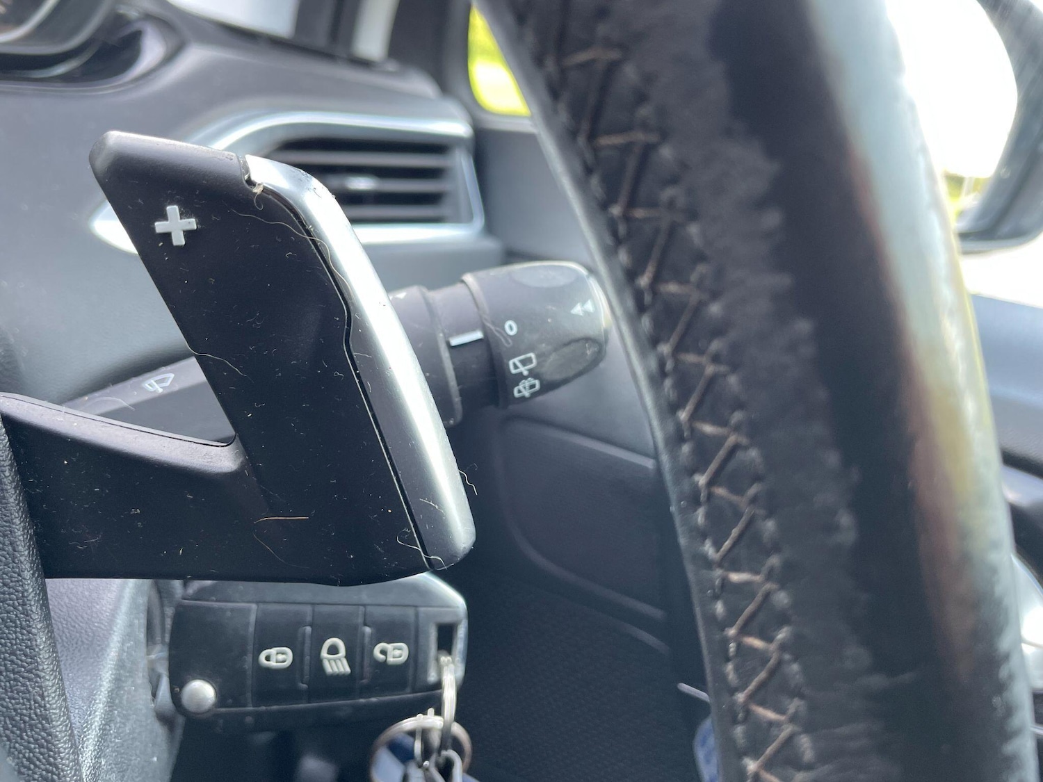 Used Peugeot 208 2012 for sale - 77658663: Photo 21