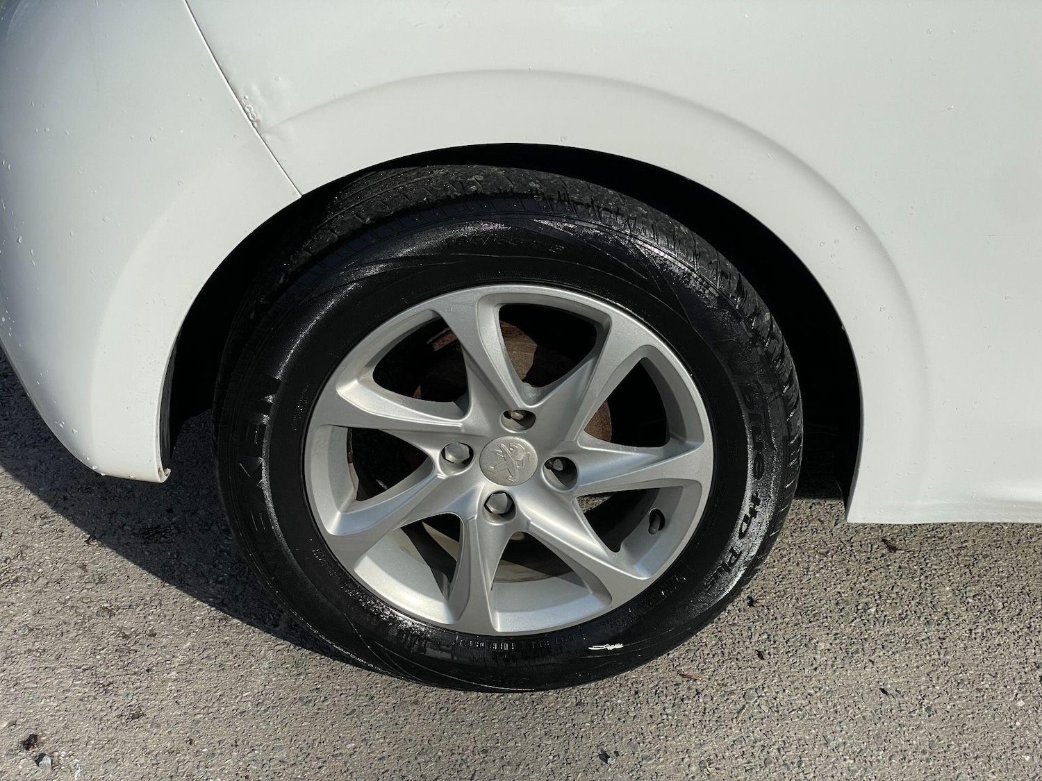 Used Peugeot 208 2012 for sale - 77658663: Photo 27