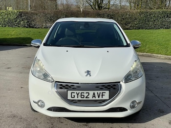 Used Peugeot 208 2012 for sale - 77658663: Photo