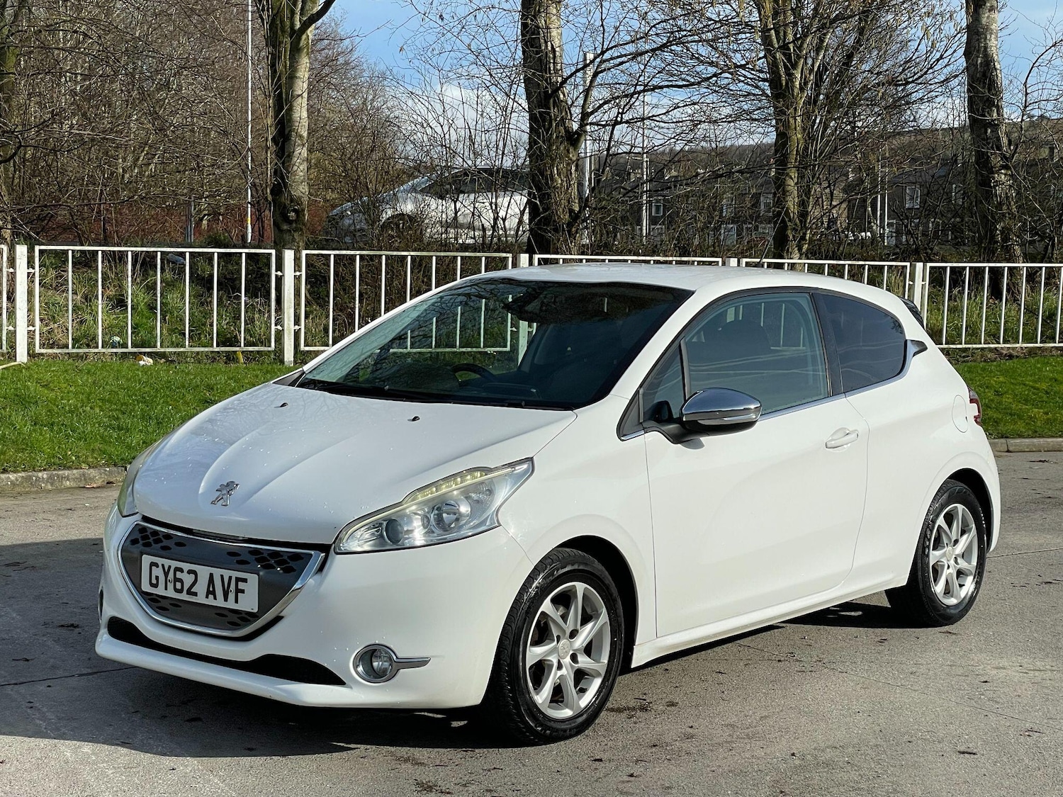 Used Peugeot 208 2012 for sale - 77658663: Photo 3