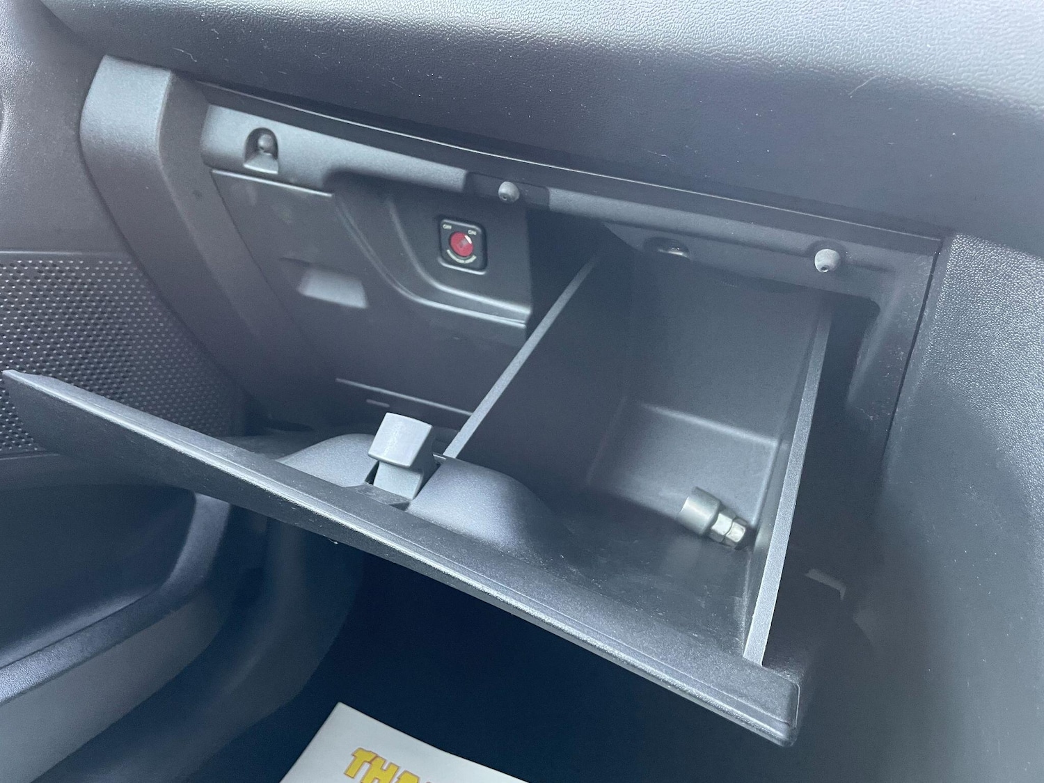 Used Peugeot 208 2012 for sale - 77658663: Photo 40