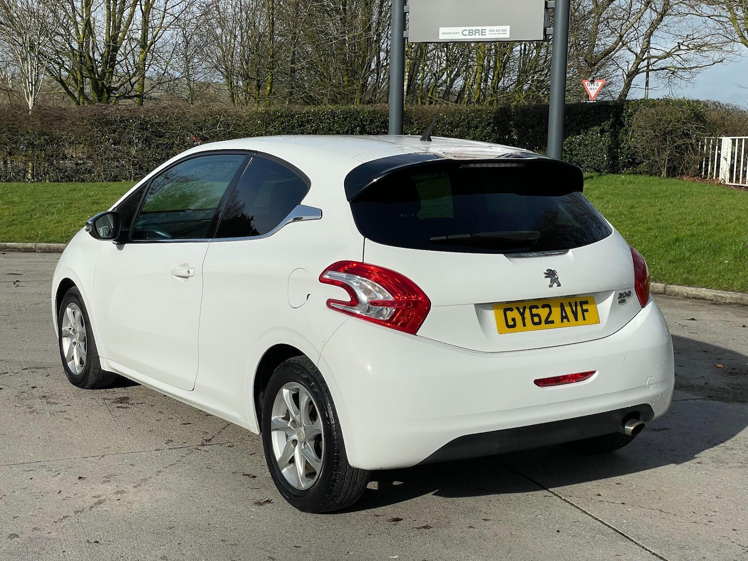 Used Peugeot 208 2012 for sale - 77658663: Photo 5
