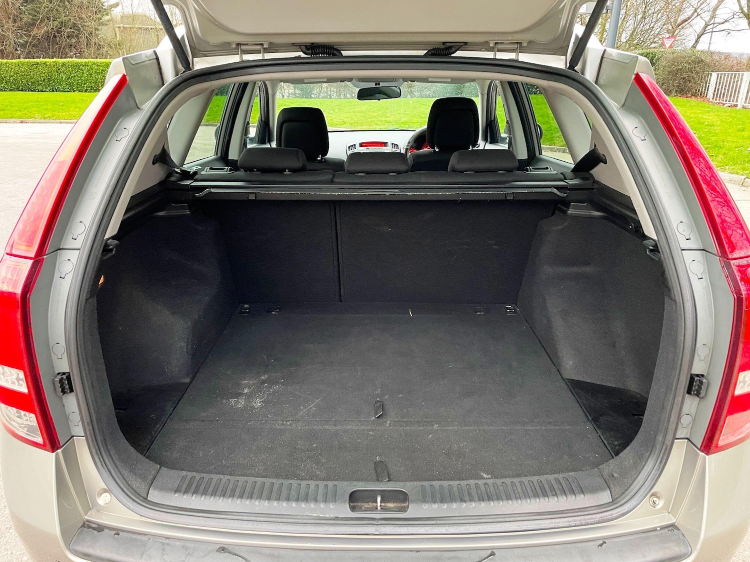 Used Kia Ceed 2010 for sale - 77174682: Photo 45