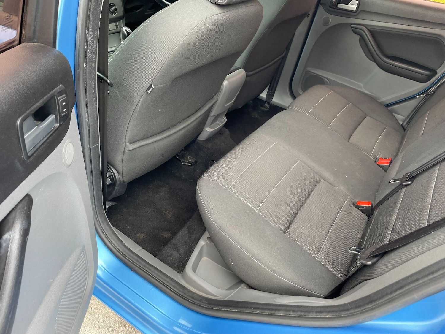 Used Ford Focus 2010 for sale - 78127462: Photo 19