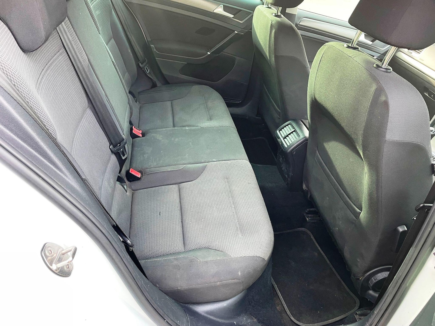 Used Volkswagen Golf 2013 for sale - 77238142: Photo 30