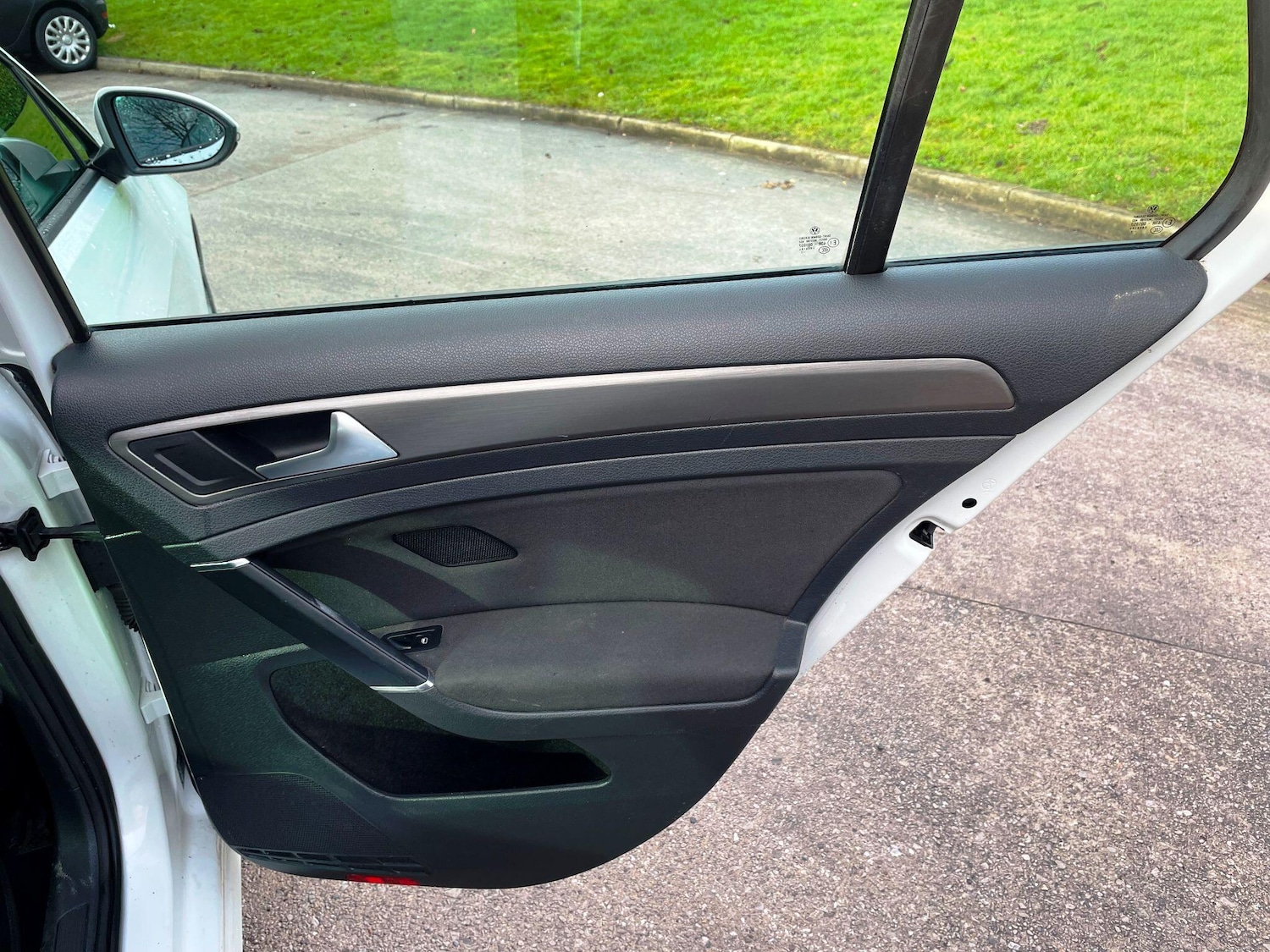 Used Volkswagen Golf 2013 for sale - 77238142: Photo 31