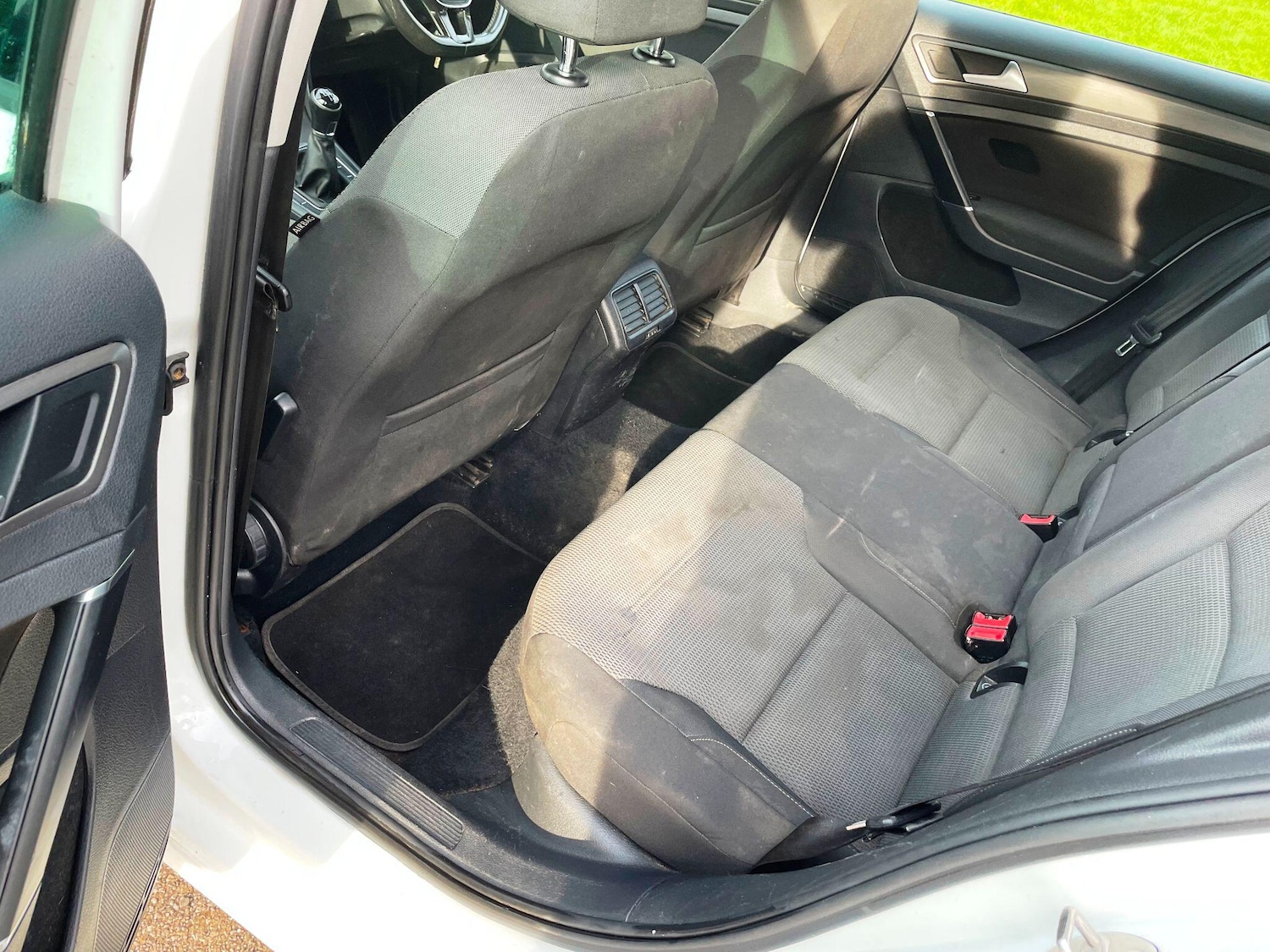 Used Volkswagen Golf 2013 for sale - 77238142: Photo 32