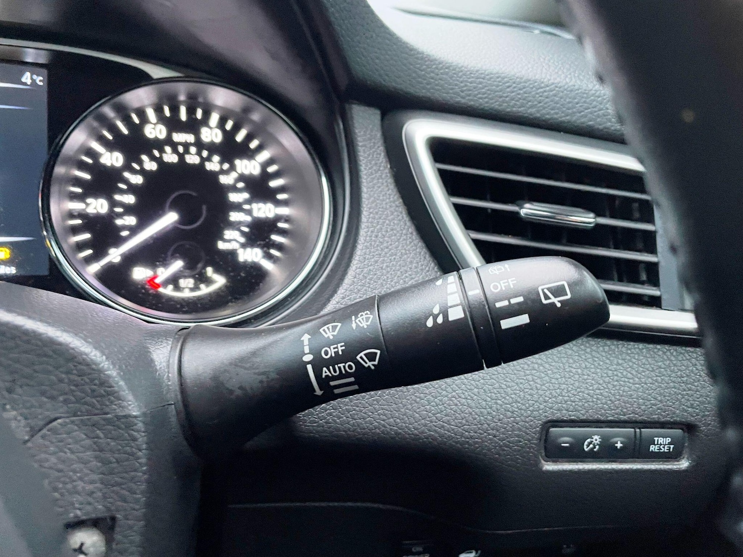 Used Nissan X-Trail 2015 for sale - 77174752: Photo 45