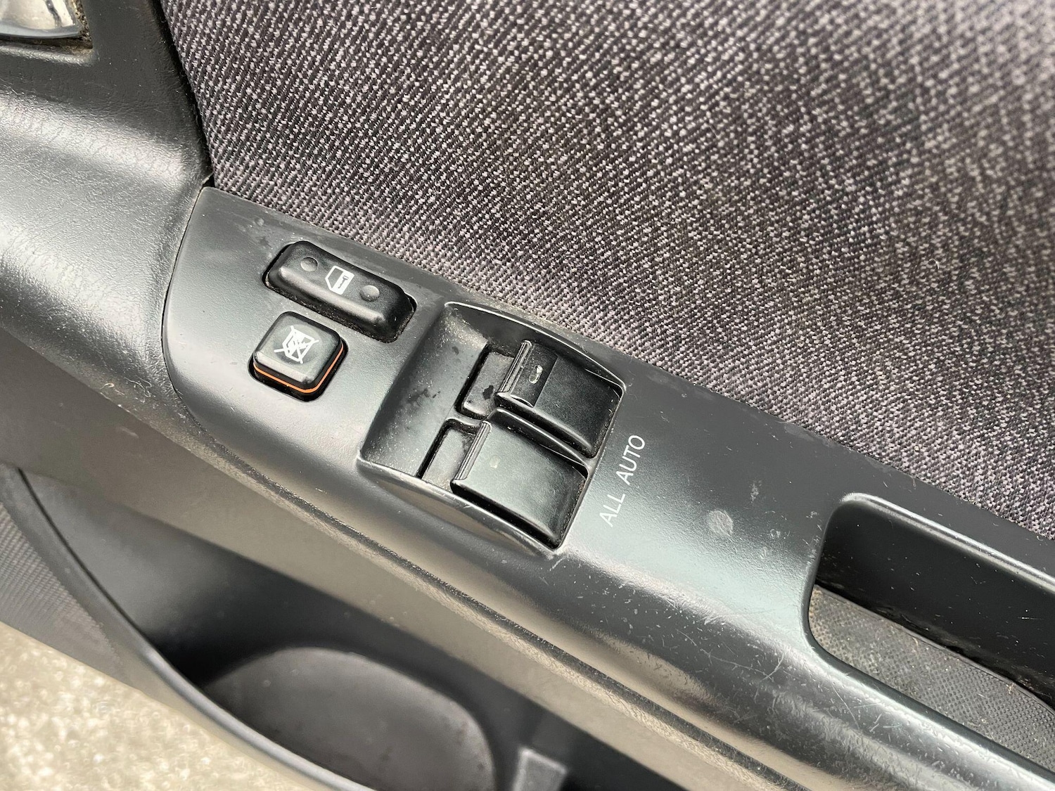 Used Toyota Corolla 2003 for sale - 77497070: Photo 20