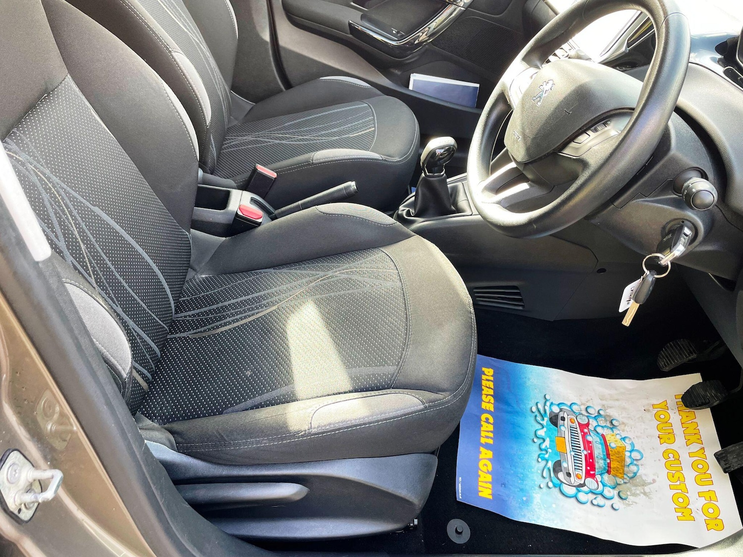 Used Peugeot 208 2014 for sale - 77174701: Photo 24