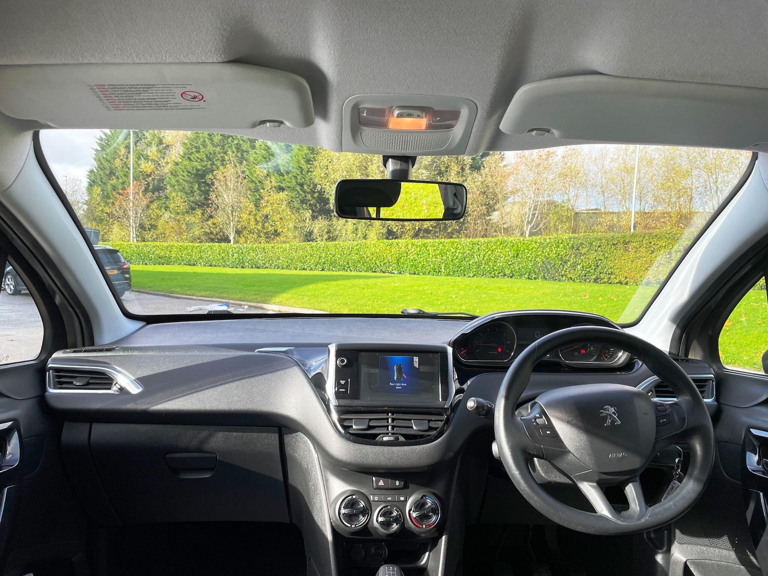 Used Peugeot 208 2014 for sale - 77174701: Photo 34