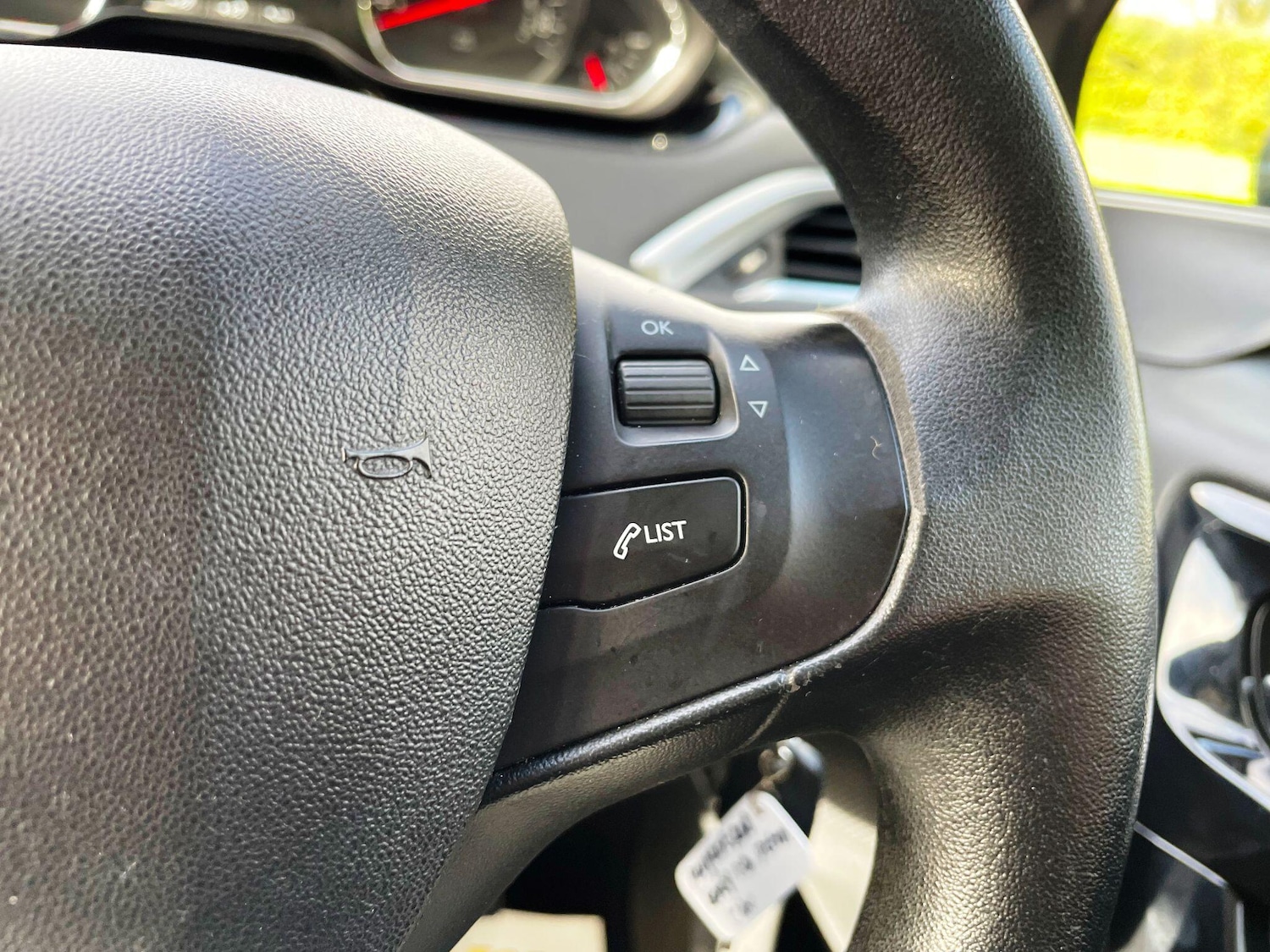 Used Peugeot 208 2014 for sale - 77174701: Photo 37