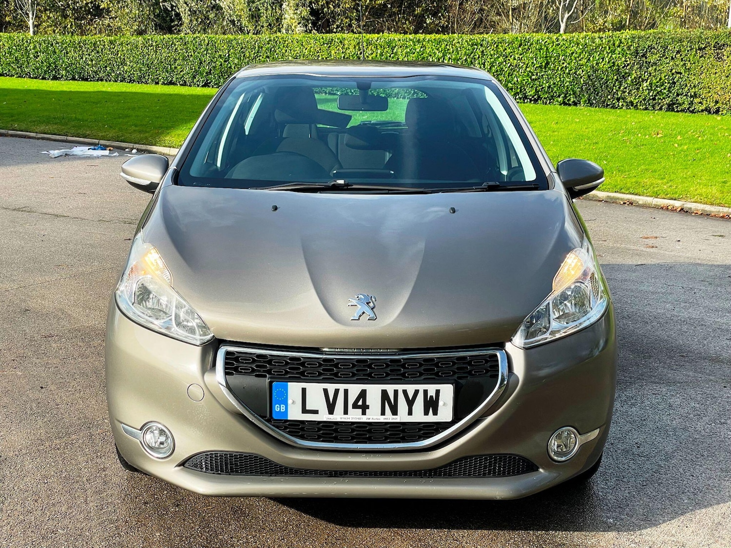 Used Peugeot 208 2014 for sale - 77174701: Photo 4