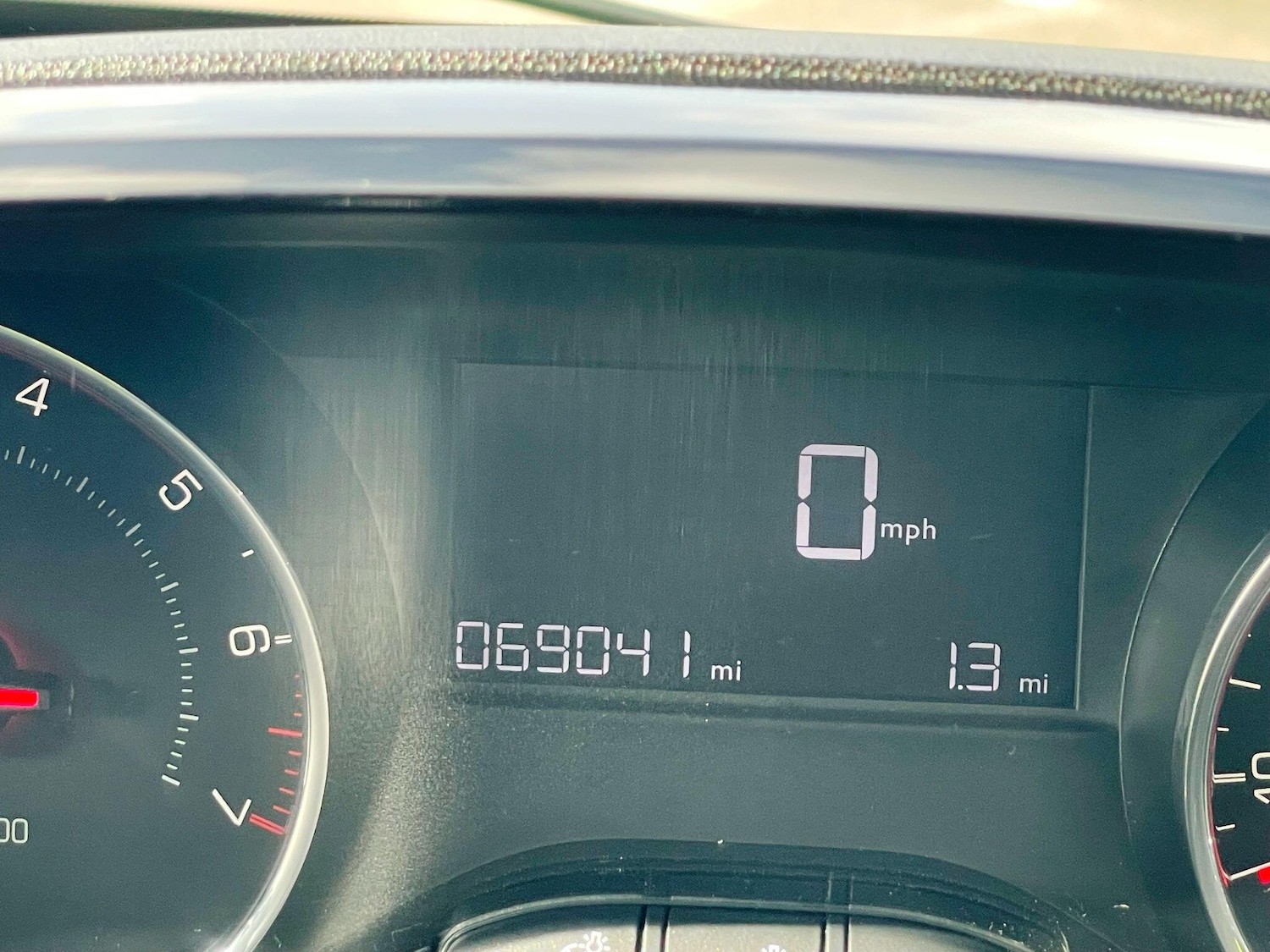 Used Peugeot 208 2014 for sale - 77174701: Photo 41