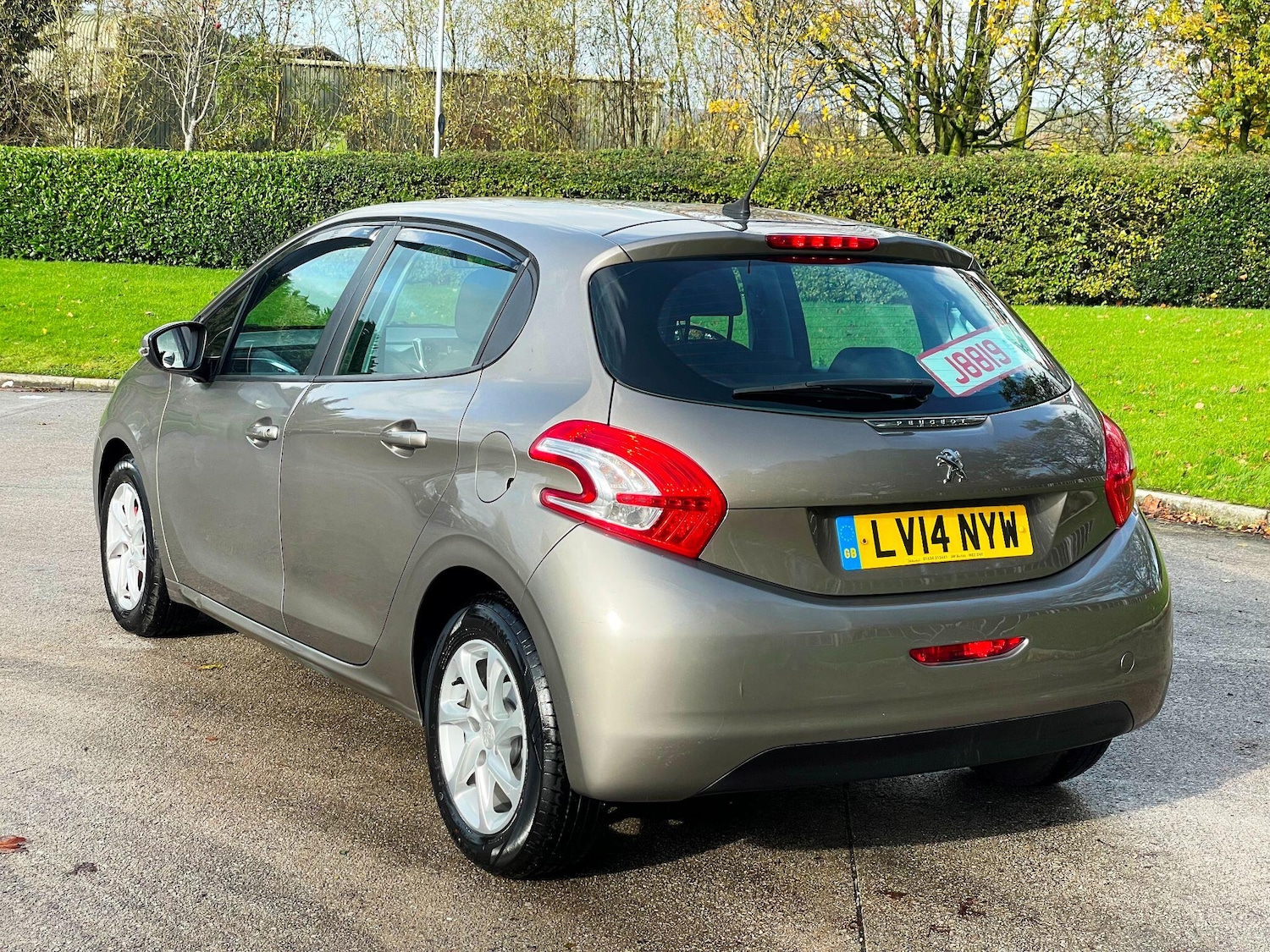 Used Peugeot 208 2014 for sale - 77174701: Photo 7