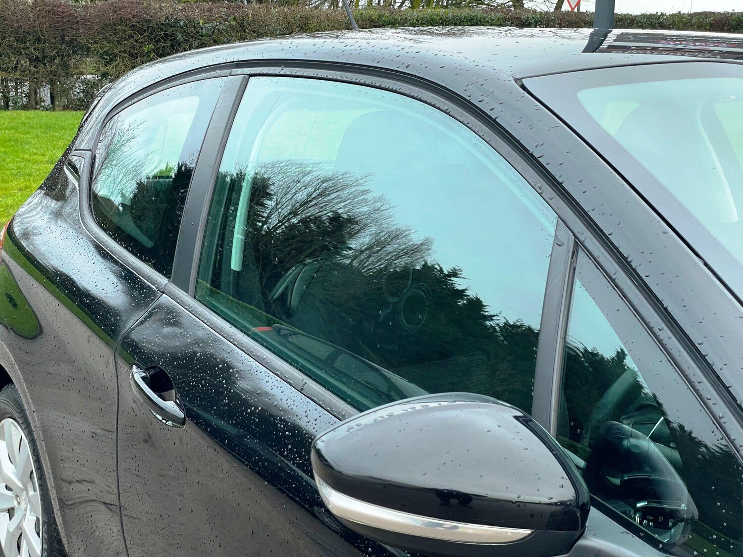 Used Peugeot 208 2012 for sale - 77478652: Photo 11