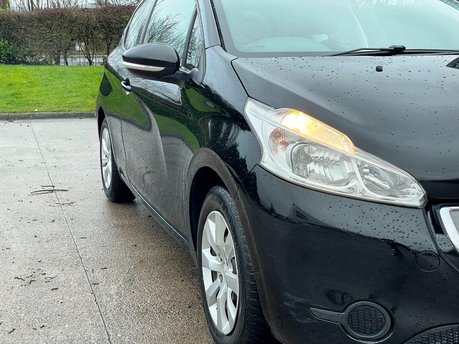 Used Peugeot 208 2012 for sale - 77478652: Photo 13