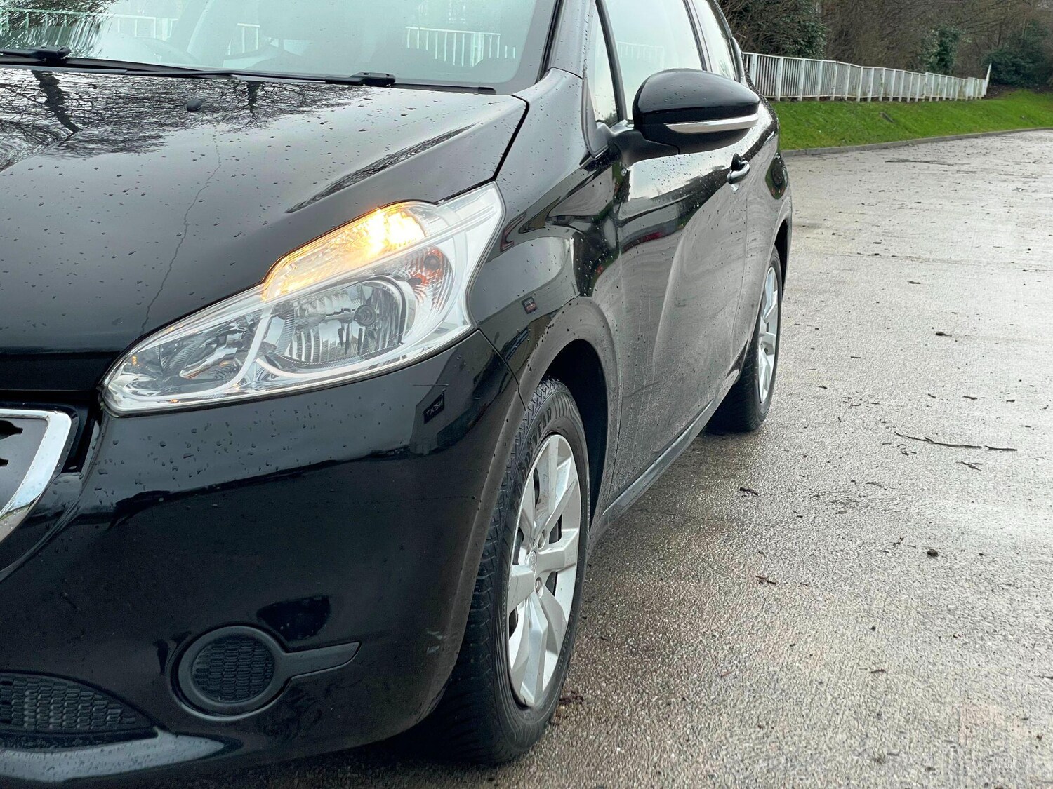 Used Peugeot 208 2012 for sale - 77478652: Photo 14