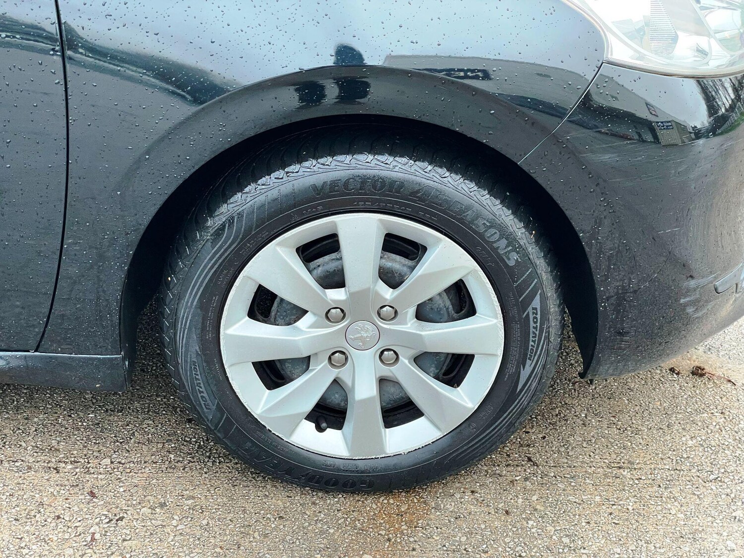 Used Peugeot 208 2012 for sale - 77478652: Photo 18