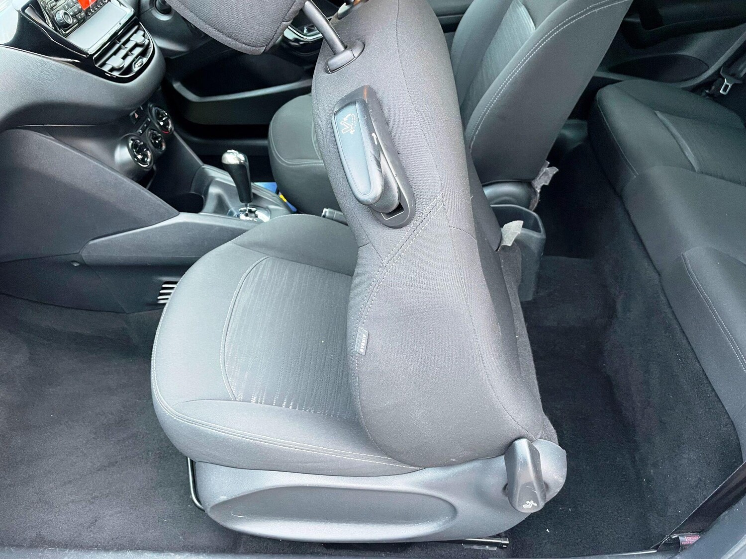 Used Peugeot 208 2012 for sale - 77478652: Photo 30