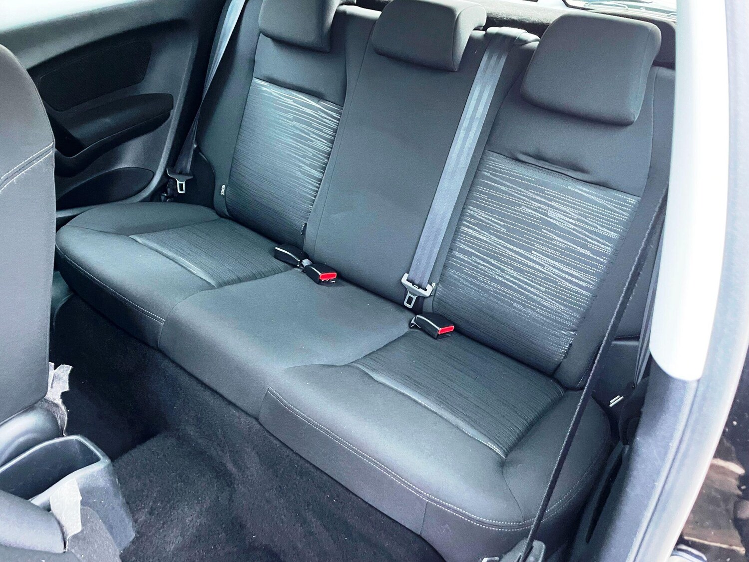 Used Peugeot 208 2012 for sale - 77478652: Photo 31