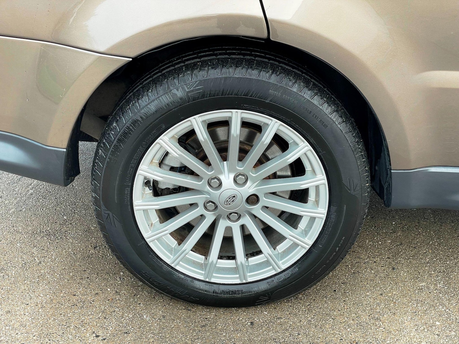 Used Land Rover Range Rover Sport 2010 for sale - 77237867: Photo 18