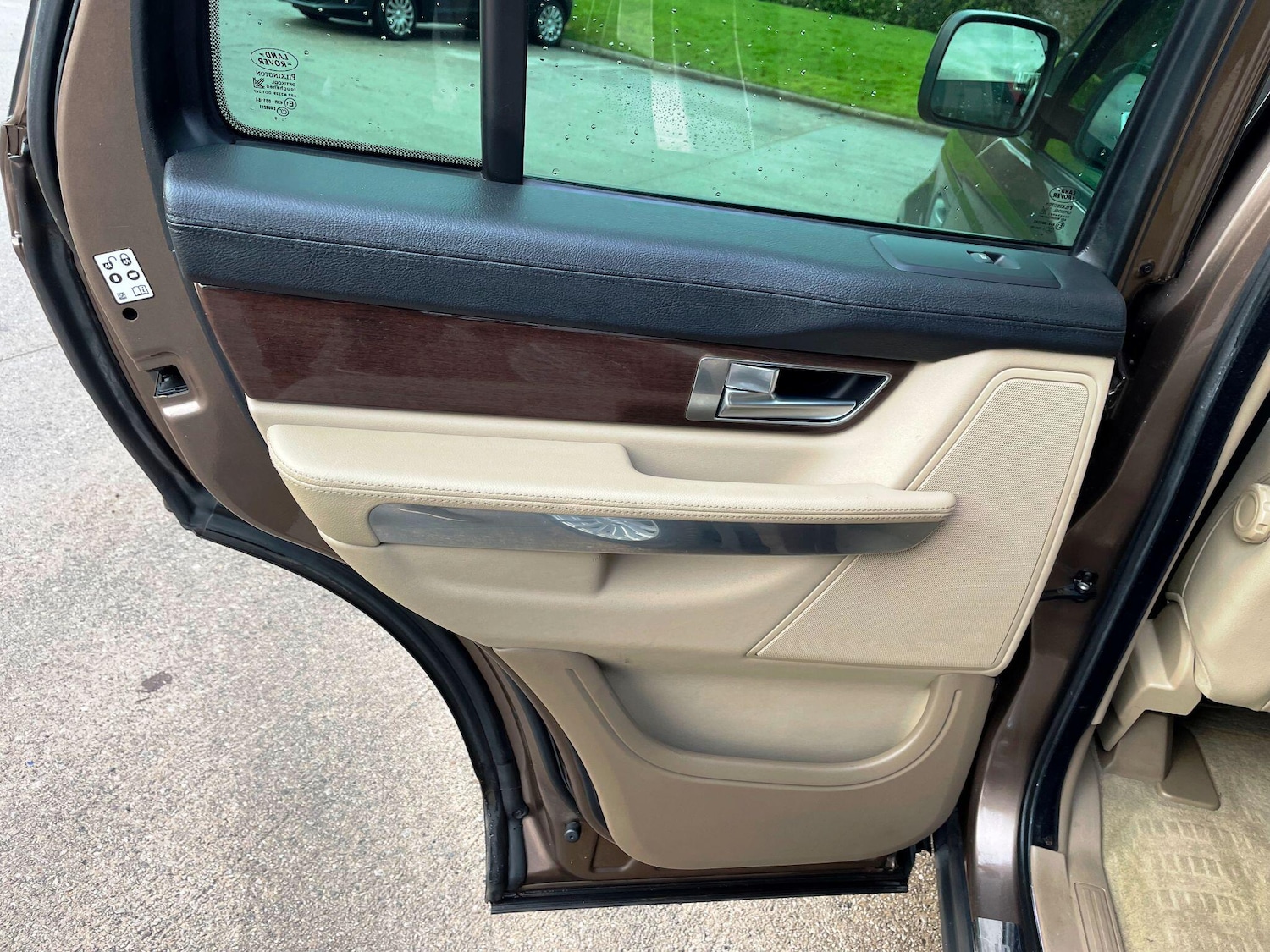 Used Land Rover Range Rover Sport 2010 for sale - 77237867: Photo 31