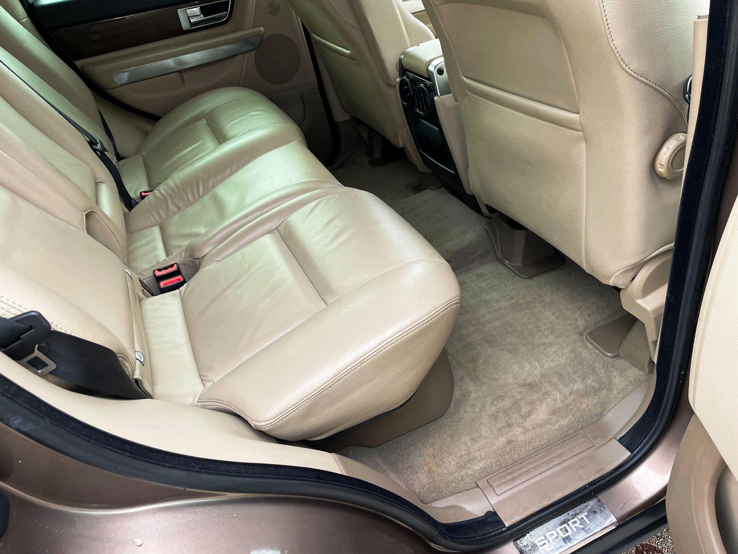 Used Land Rover Range Rover Sport 2010 for sale - 77237867: Photo 32