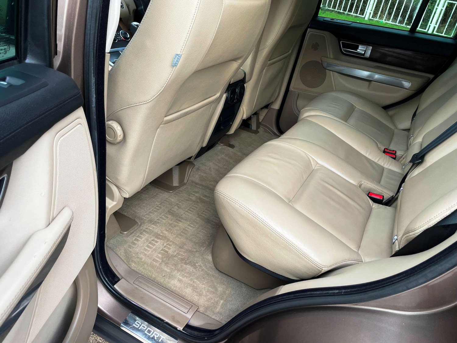 Used Land Rover Range Rover Sport 2010 for sale - 77237867: Photo 35