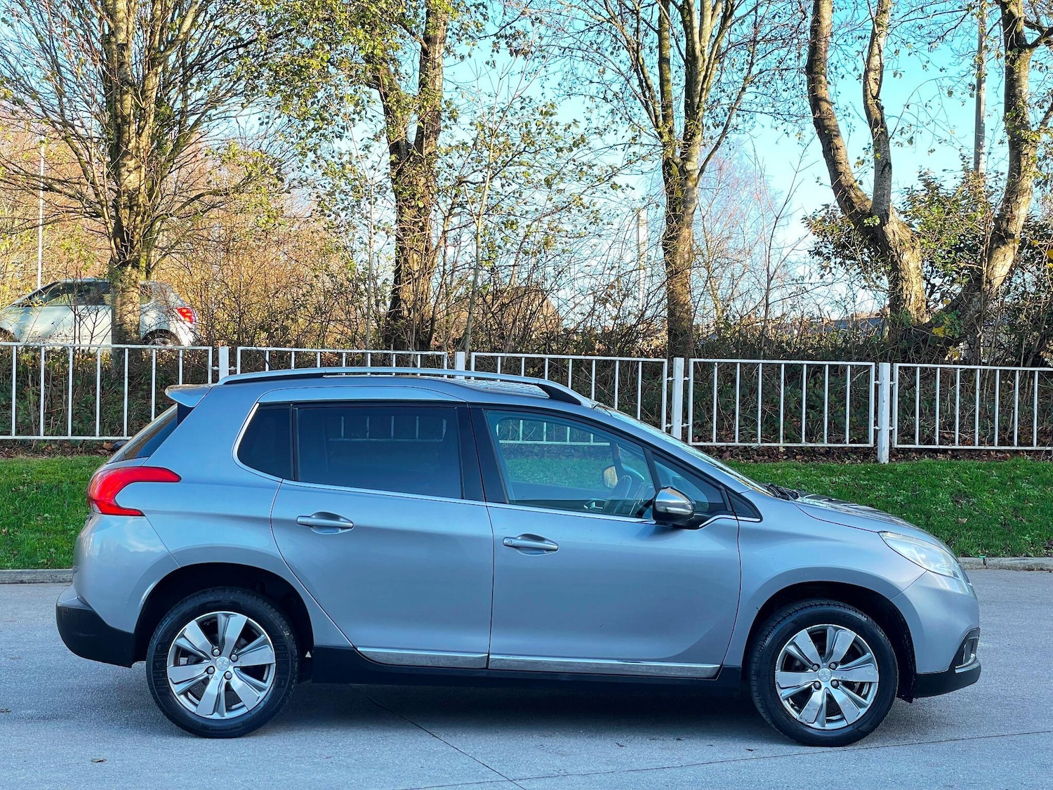 Used Peugeot 2008 2014 for sale - 77174759: Photo 10