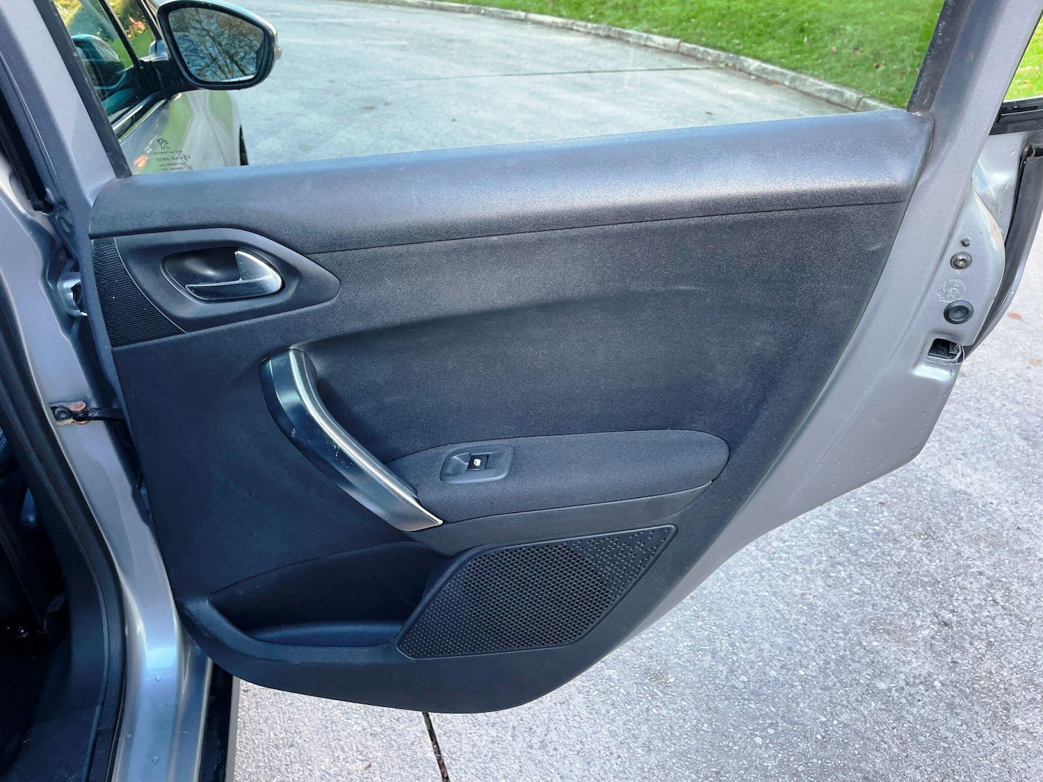 Used Peugeot 2008 2014 for sale - 77174759: Photo 26