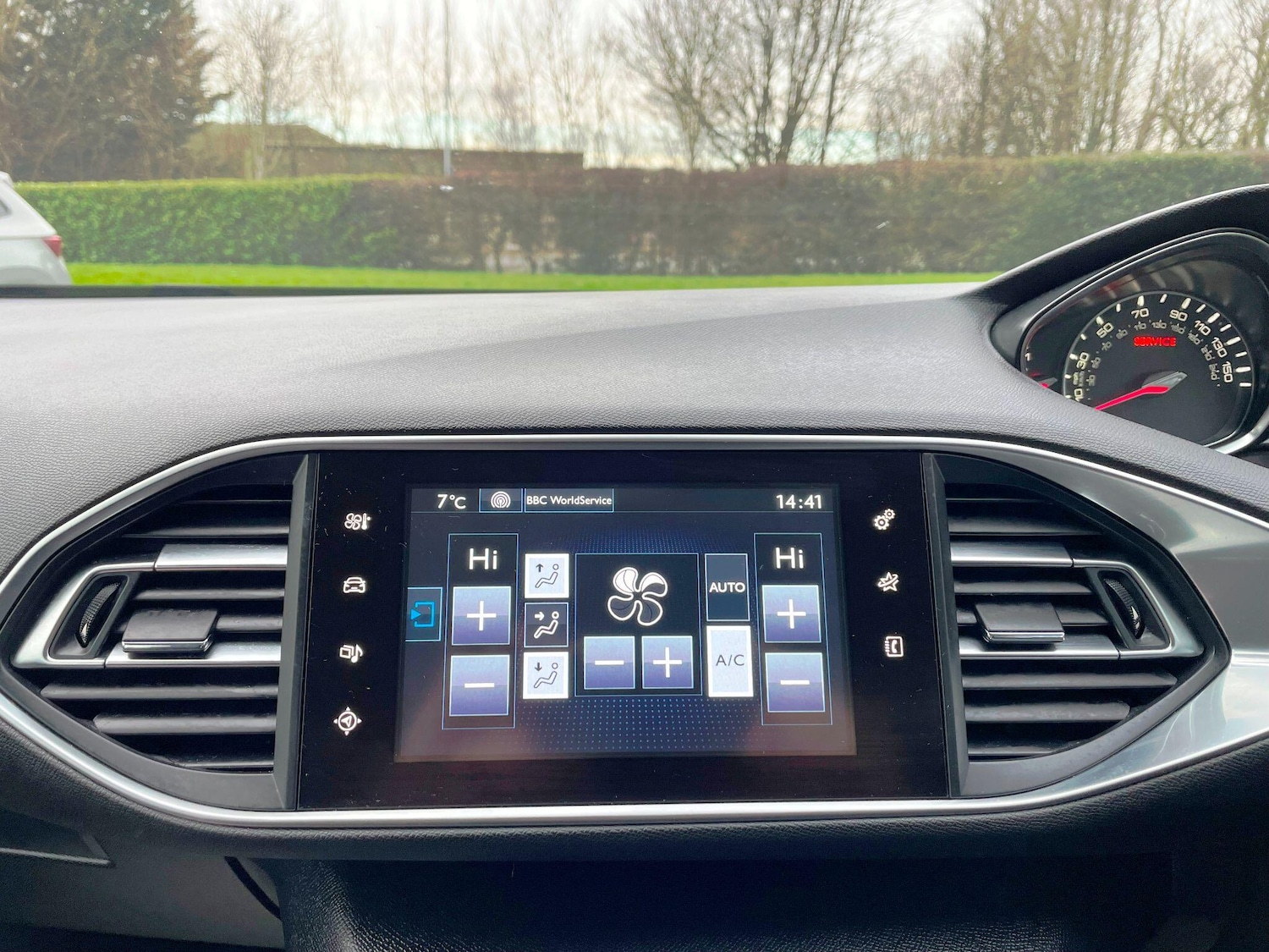 Used Peugeot 308 for sale - 77242804: Photo 42