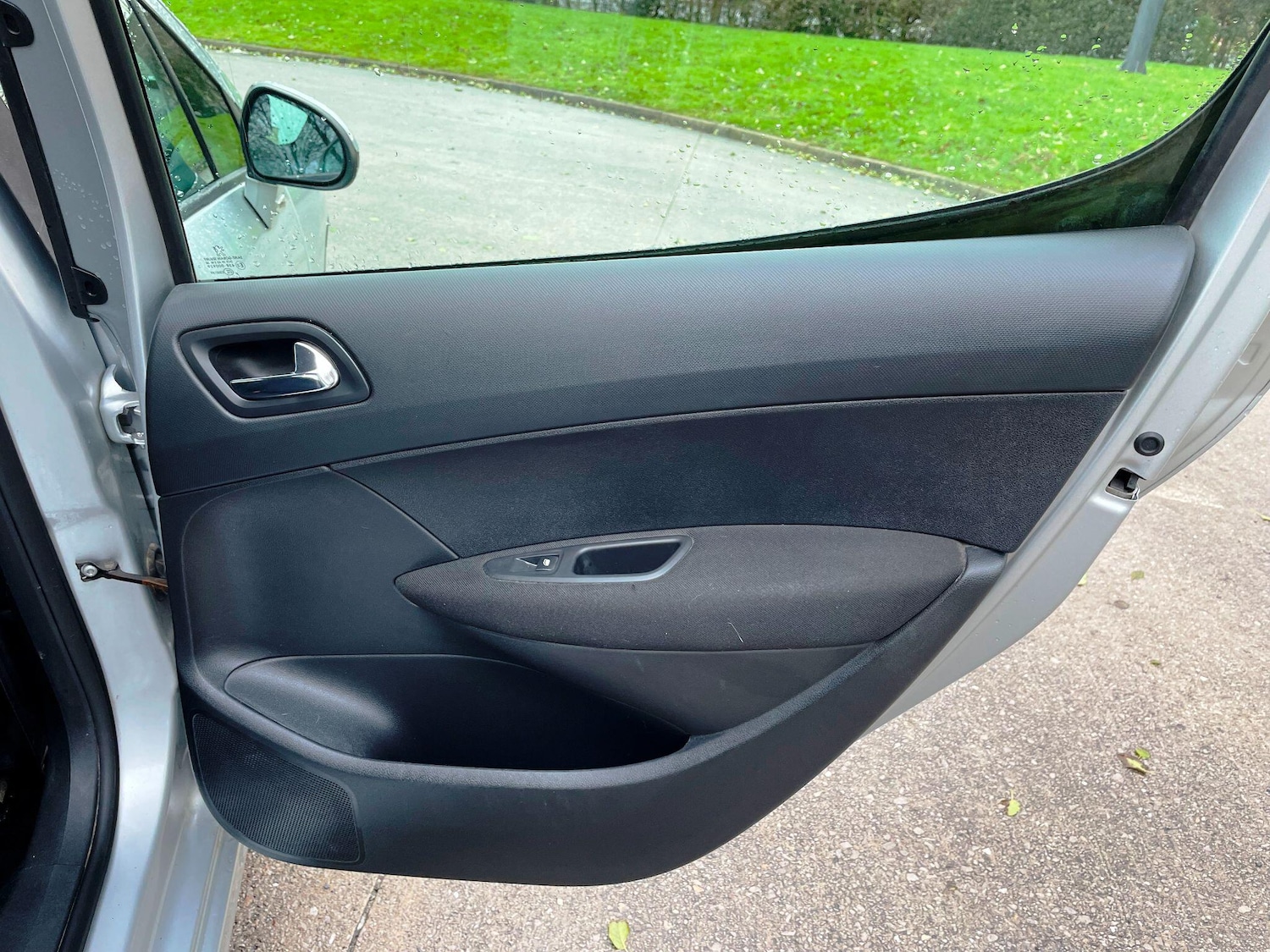 Used Peugeot 308 2012 for sale - 77174764: Photo 28