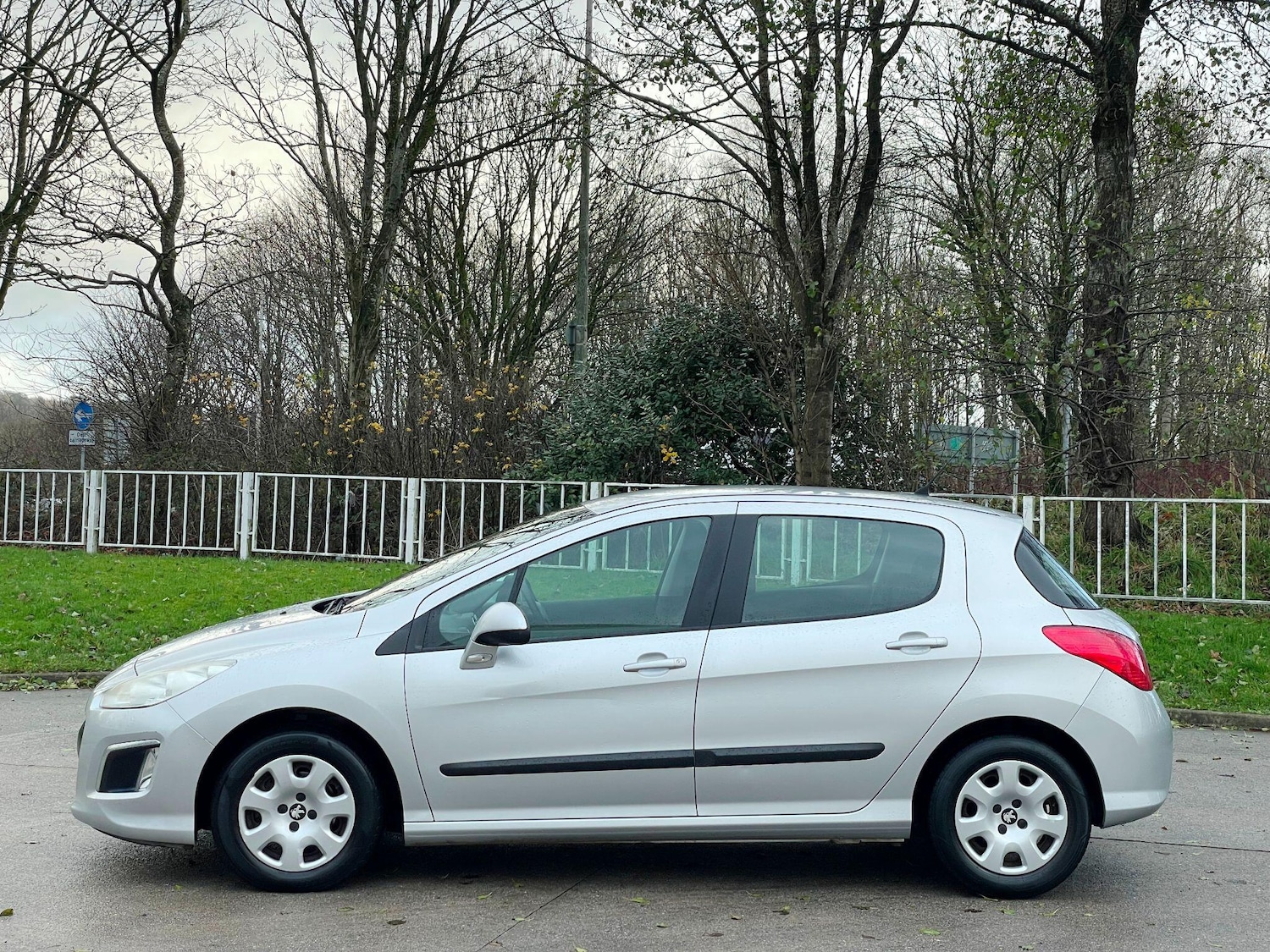Used Peugeot 308 2012 for sale - 77174764: Photo 6