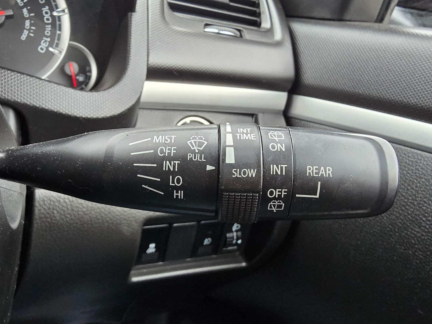 Used Suzuki Swift 2014 for sale - 77174832: Photo 50