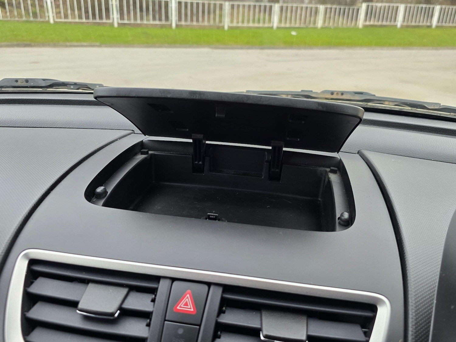 Used Suzuki Swift 2014 for sale - 77174832: Photo 51