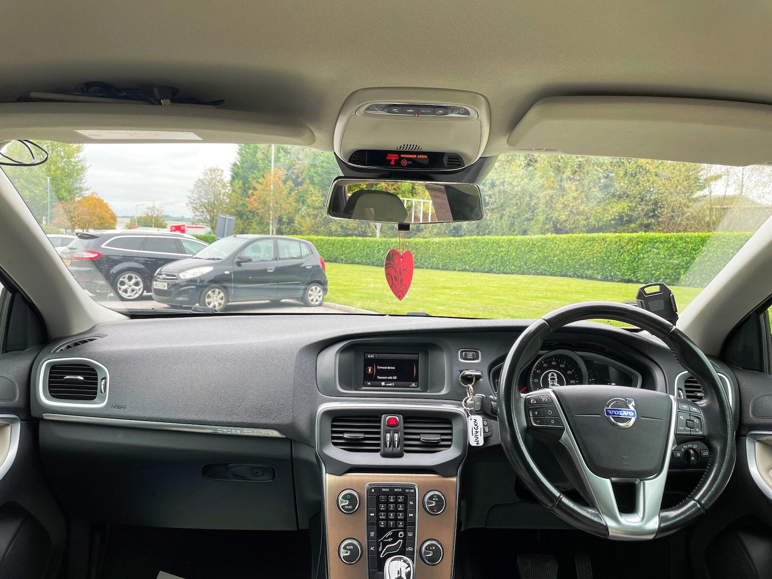 Used Volvo V40 2014 for sale - 77174853: Photo 12