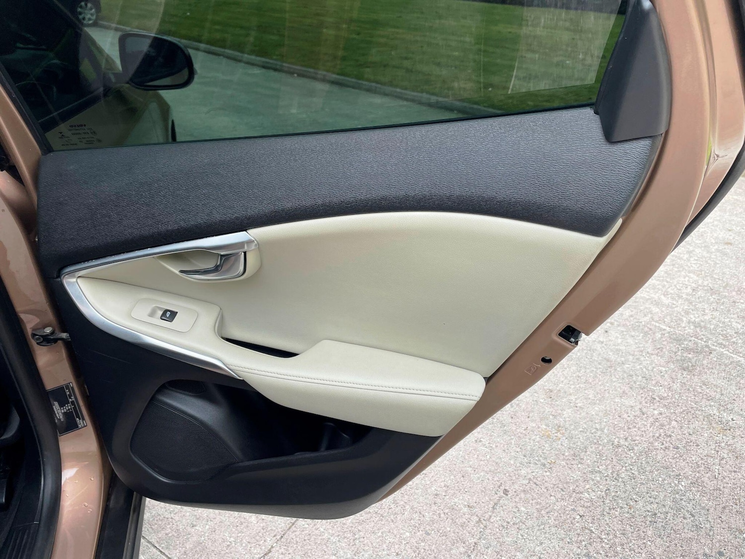 Used Volvo V40 2014 for sale - 77174853: Photo 27